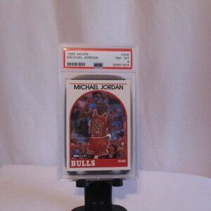 1989 HOOPS MICHAEL JORDAN #200 NM-MT PSA 8